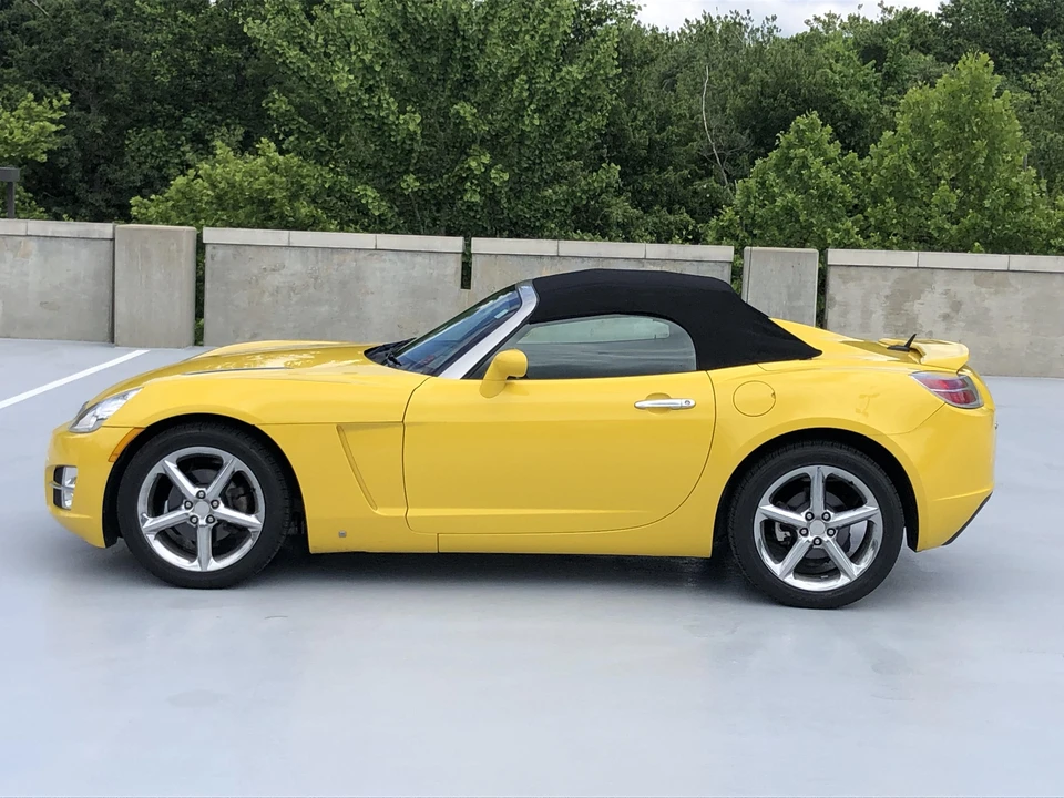 2007 Saturn Sky - Image 21 of 31