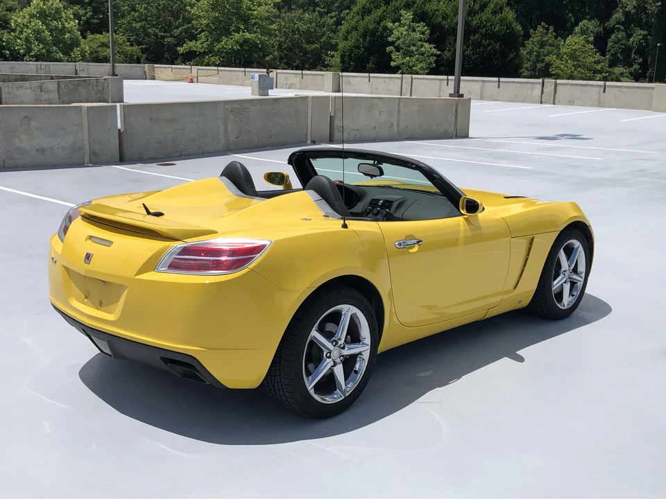 2007 Saturn Sky - Image 15 of 31