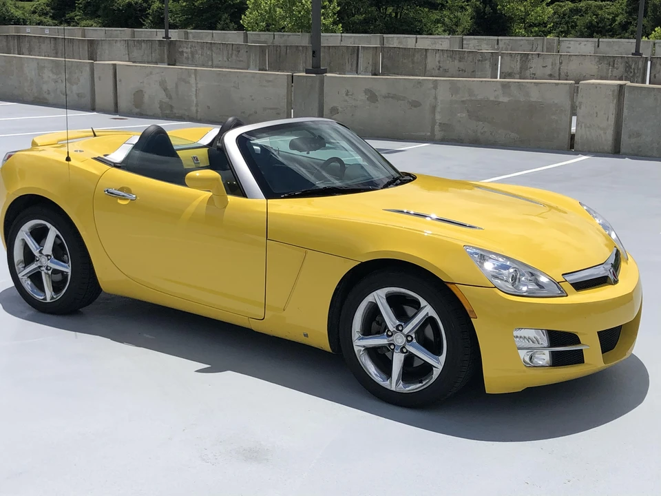 2007 Saturn Sky - Image 18 of 31