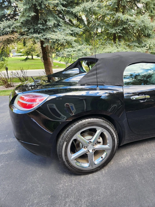 2007 Saturn Sky - Image 20 of 31