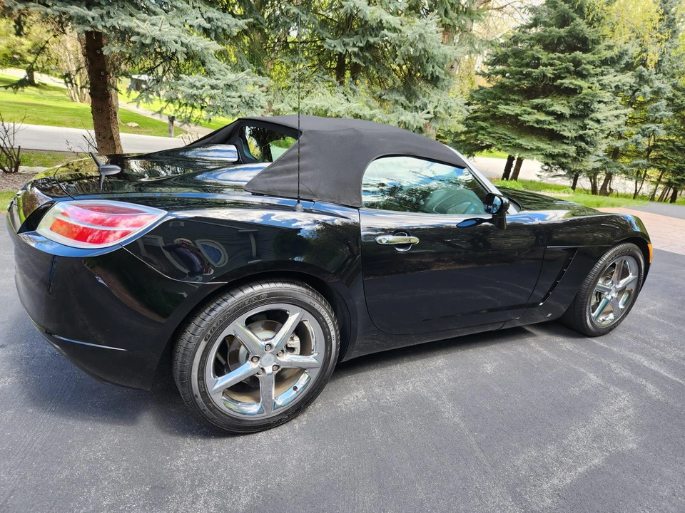 2007 Saturn Sky - Image 14 of 31