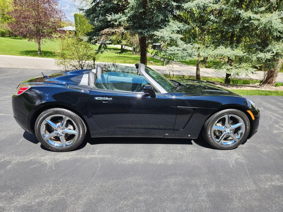 2007 Saturn Sky - Image 7 of 31