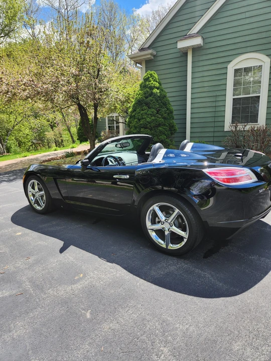2007 Saturn Sky - Image 4 of 31