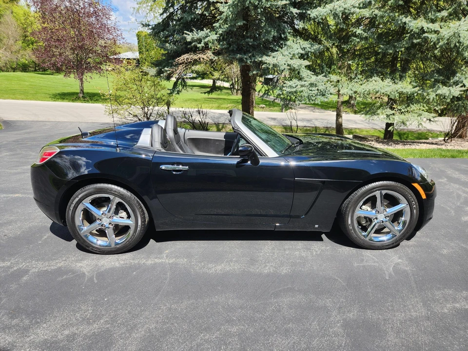 2007 Saturn Sky - Image 9 of 31