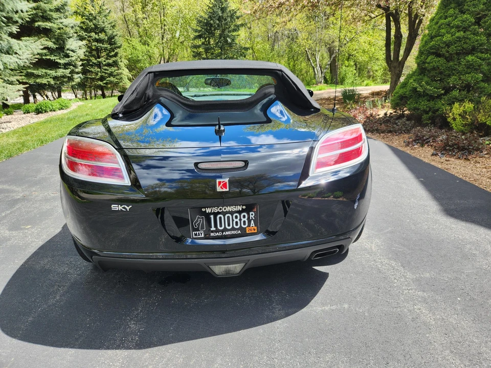 2007 Saturn Sky - Image 12 of 31