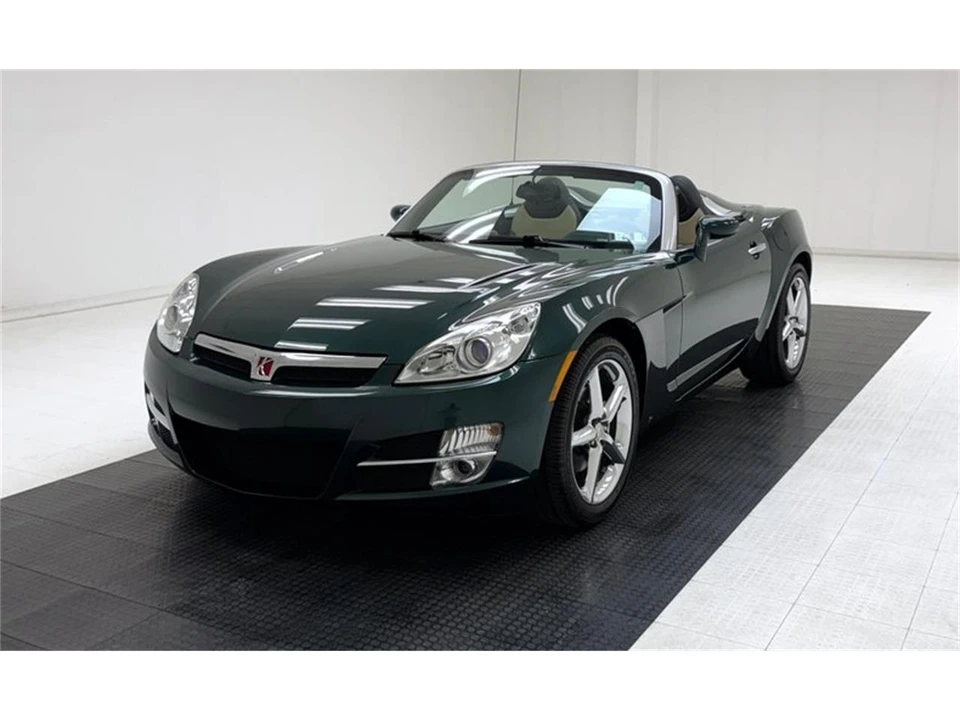 2007 Saturn Sky - Image 2 of 31