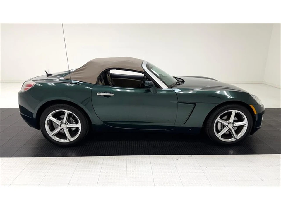 2007 Saturn Sky - Image 9 of 31