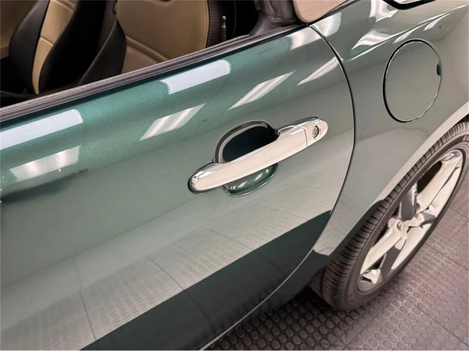 2007 Saturn Sky - Image 20 of 31