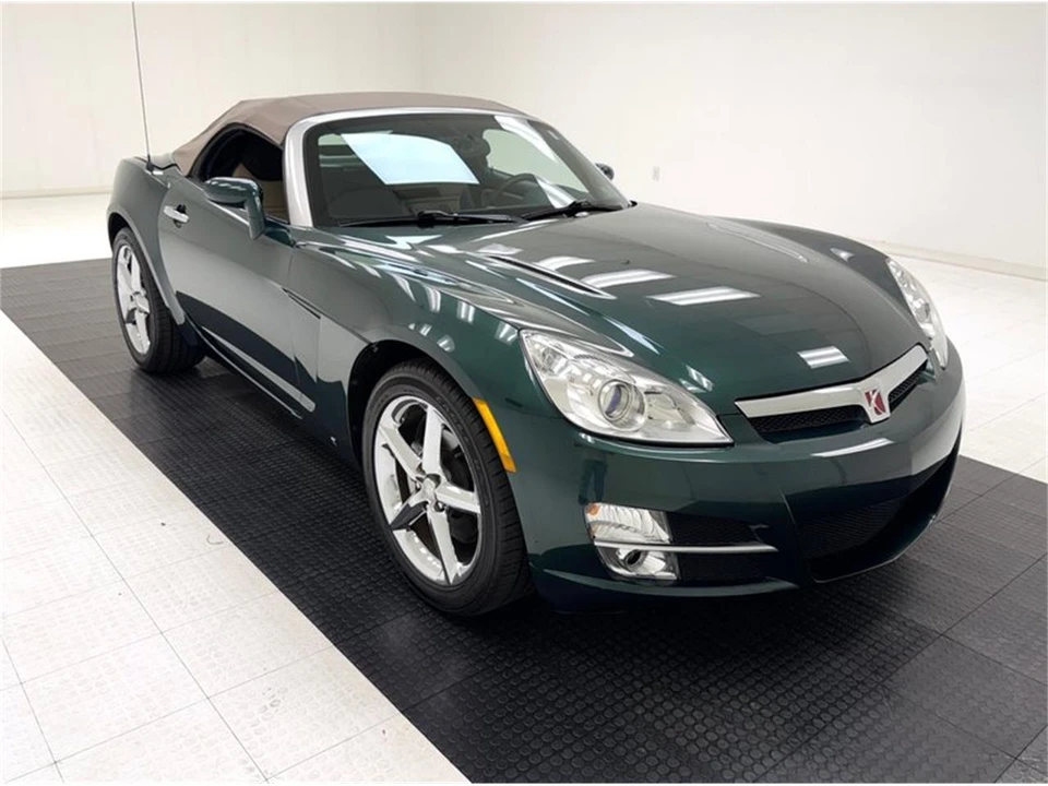 2007 Saturn Sky - Image 10 of 31