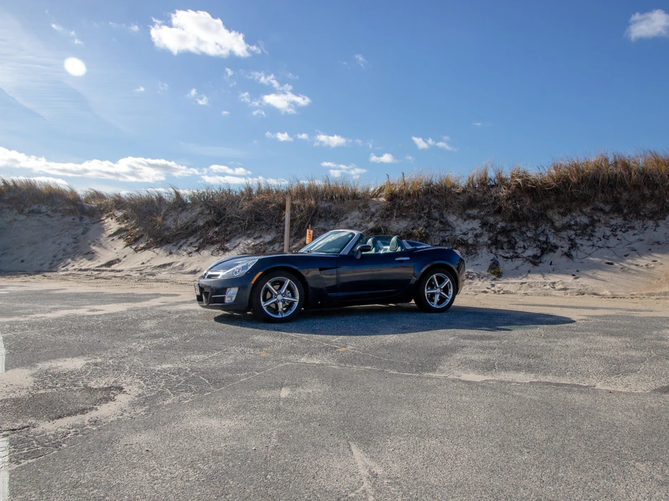 2007 Saturn Sky - Image 16 of 31