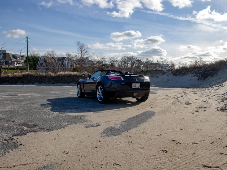 2007 Saturn Sky - Image 25 of 31