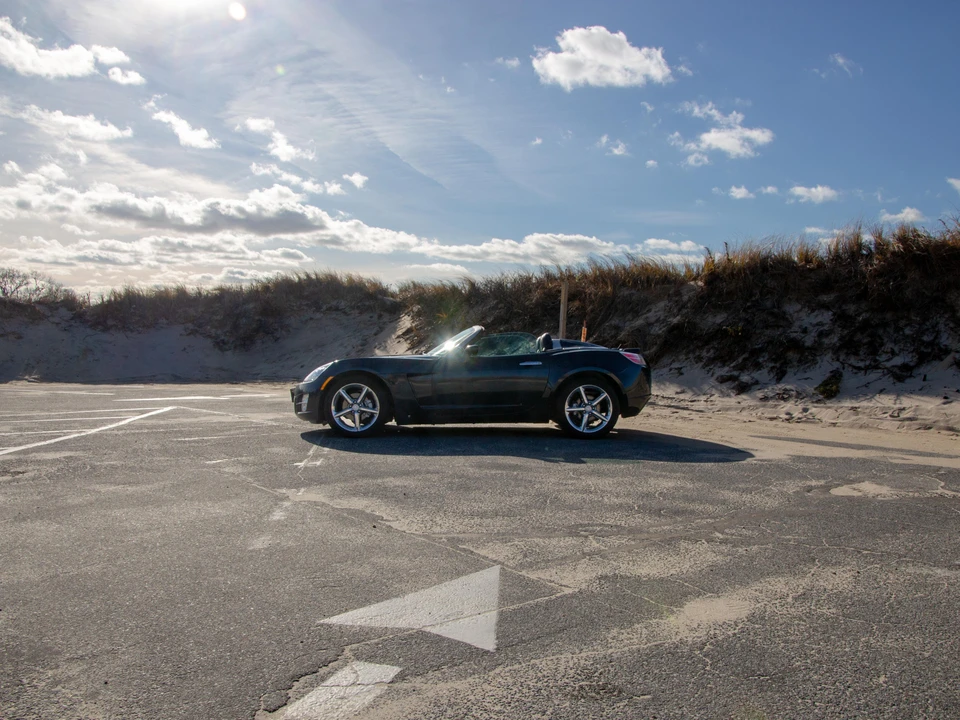2007 Saturn Sky - Image 17 of 31