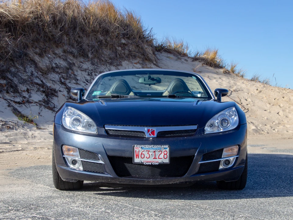 2007 Saturn Sky - Image 2 of 21