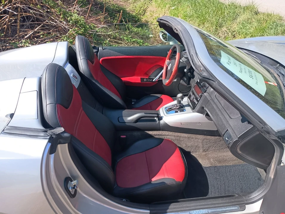 2007 Saturn Sky - Image 4 of 5
