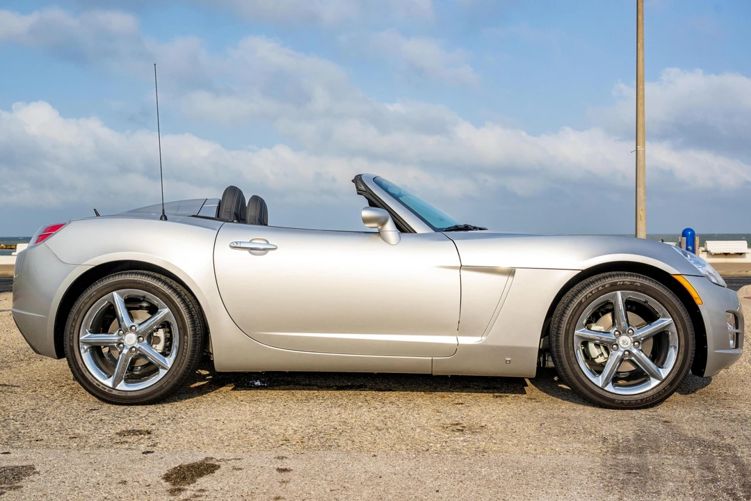 2007 Saturn Sky - Image 12 of 31