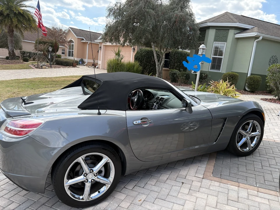 2007 Saturn Sky - Image 2 of 8