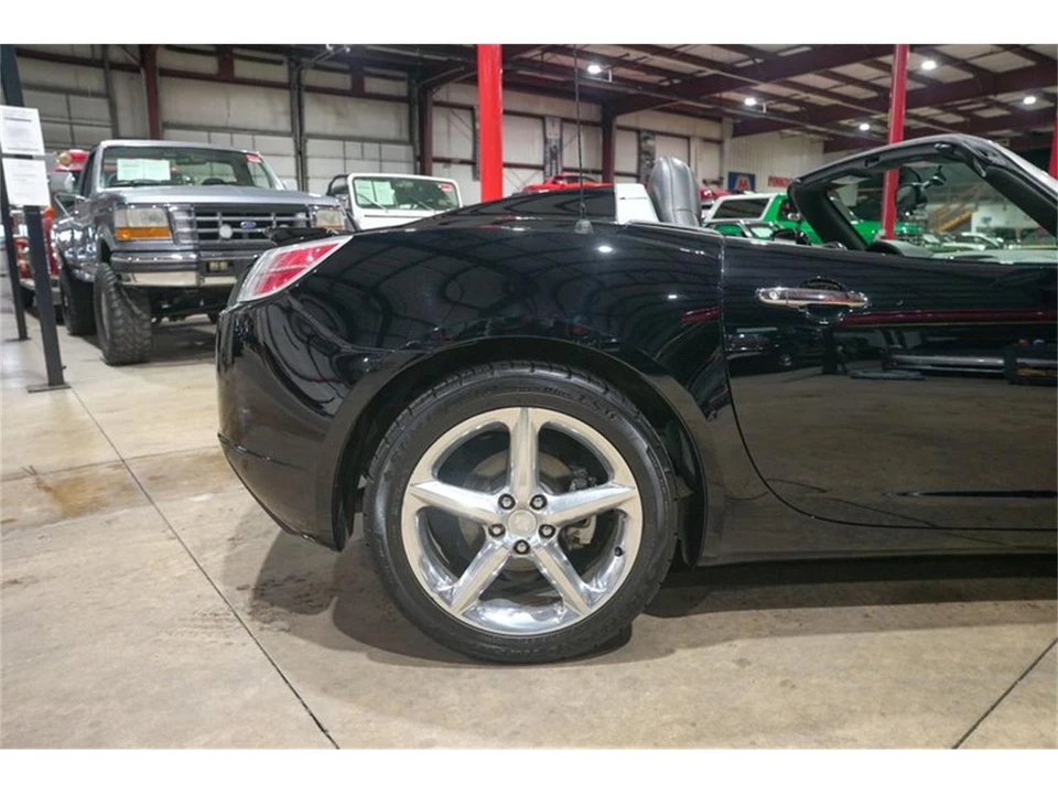 2007 Saturn Sky - Image 9 of 31