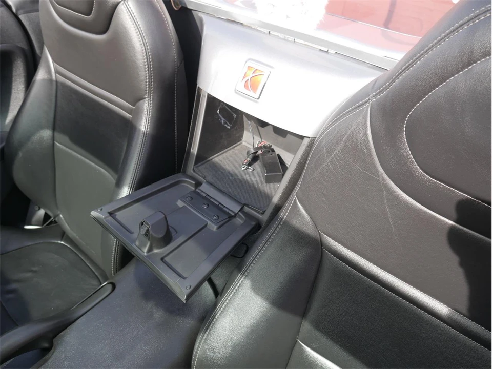 2007 Saturn Sky - Image 28 of 31