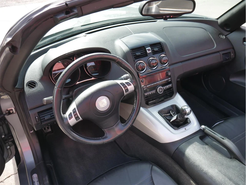 2007 Saturn Sky - Image 23 of 31