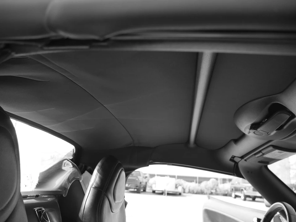 2007 Saturn Sky - Image 18 of 21