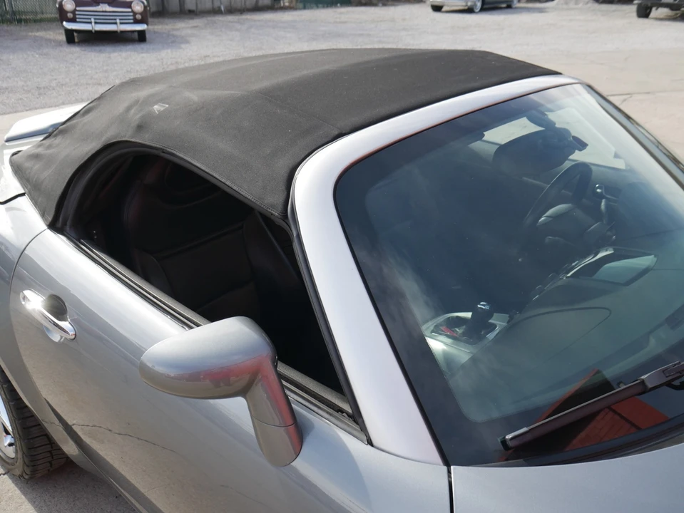 2007 Saturn Sky - Image 17 of 21