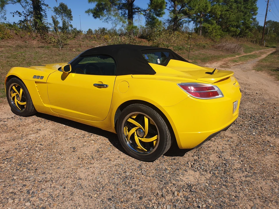 2007 Saturn Sky - Image 26 of 31