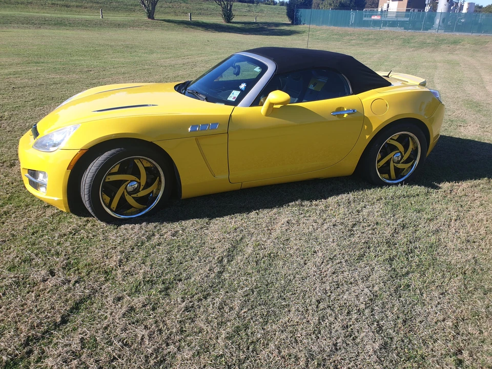 2007 Saturn Sky - Image 23 of 31