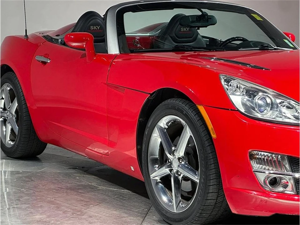 2007 Saturn Sky - Image 19 of 31