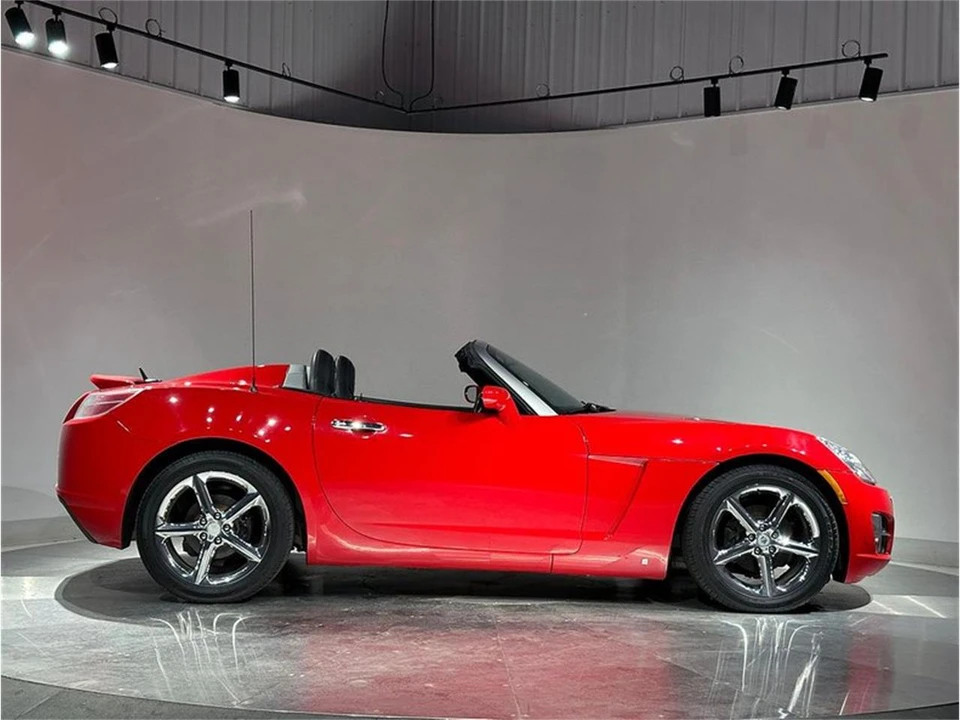2007 Saturn Sky - Image 9 of 31