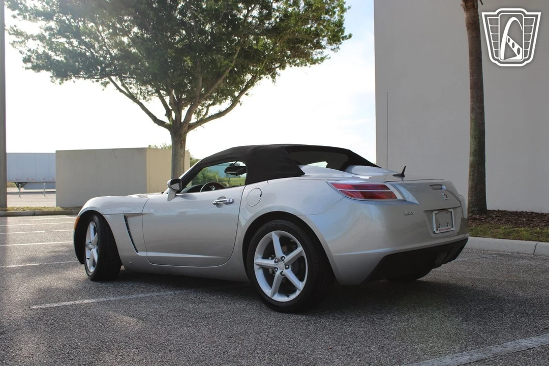 2007 Saturn Sky - Image 8 of 12