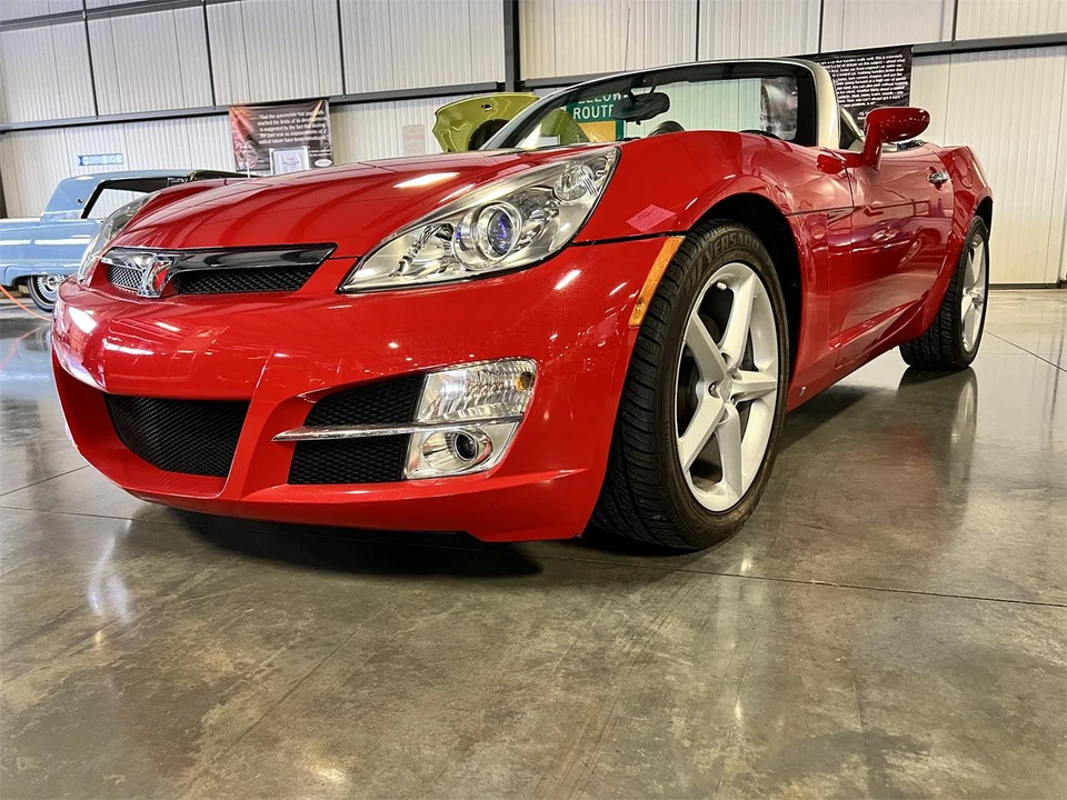 2007 Saturn Sky - Image 7 of 29