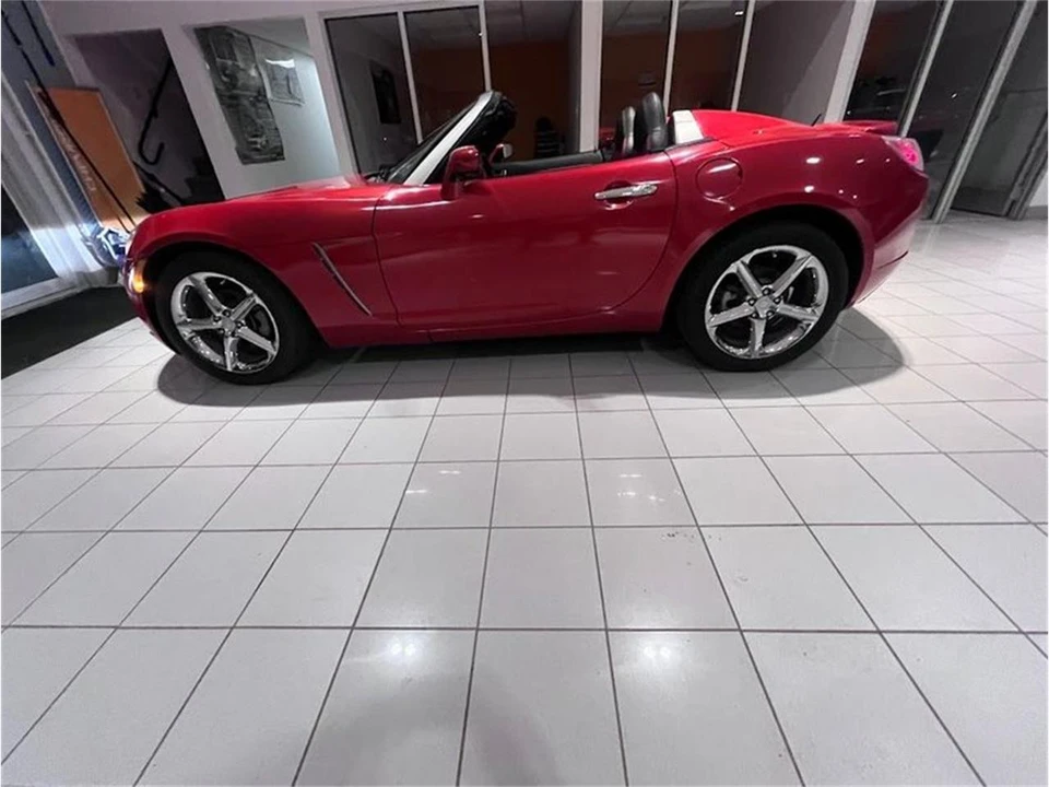 2007 Saturn Sky - Image 10 of 20