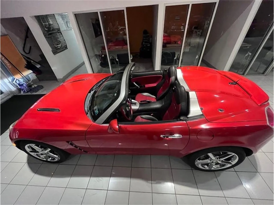2007 Saturn Sky - Image 9 of 20