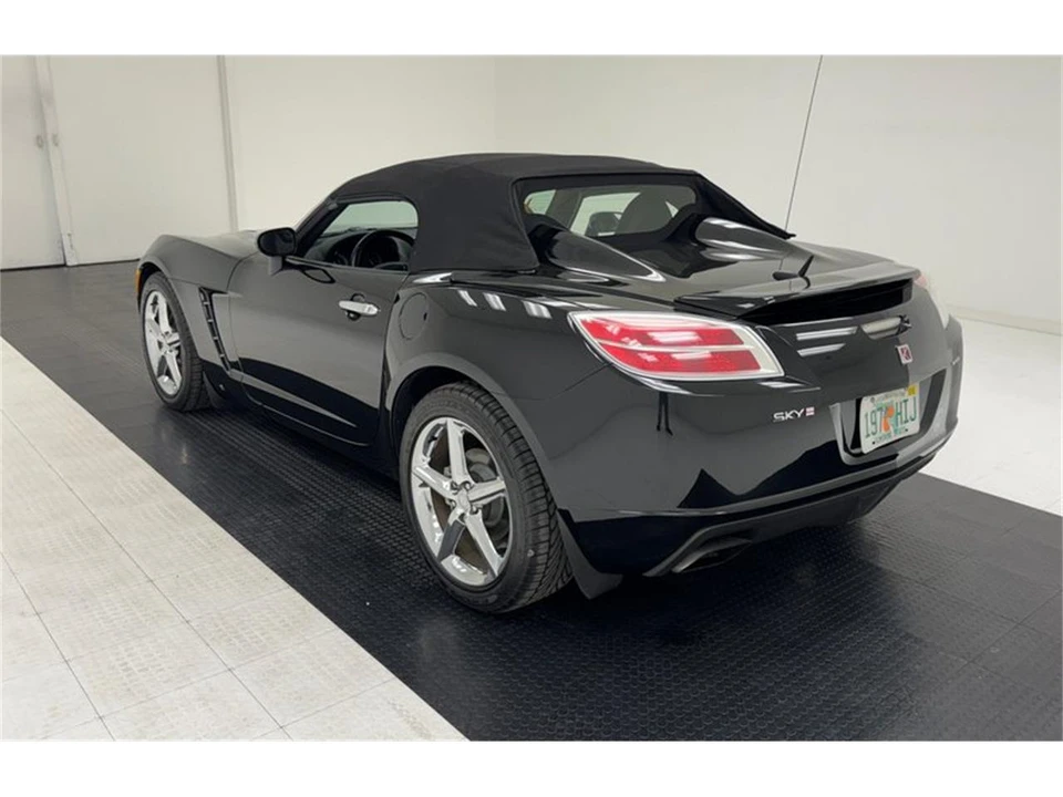 2007 Saturn Sky - Image 5 of 31