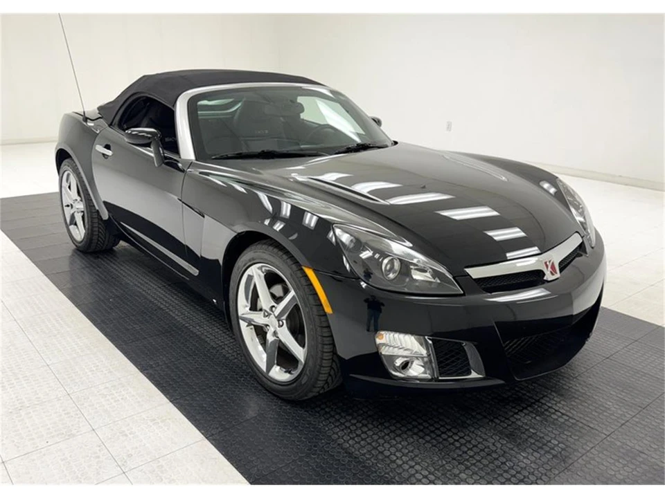 2007 Saturn Sky - Image 10 of 31