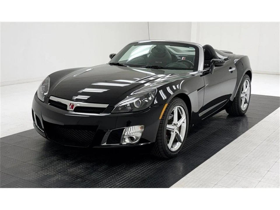 2007 Saturn Sky - Image 2 of 31