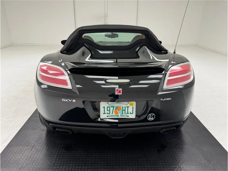 2007 Saturn Sky - Image 7 of 31