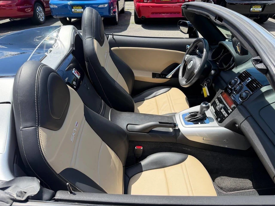 2007 Saturn Sky - Image 21 of 31