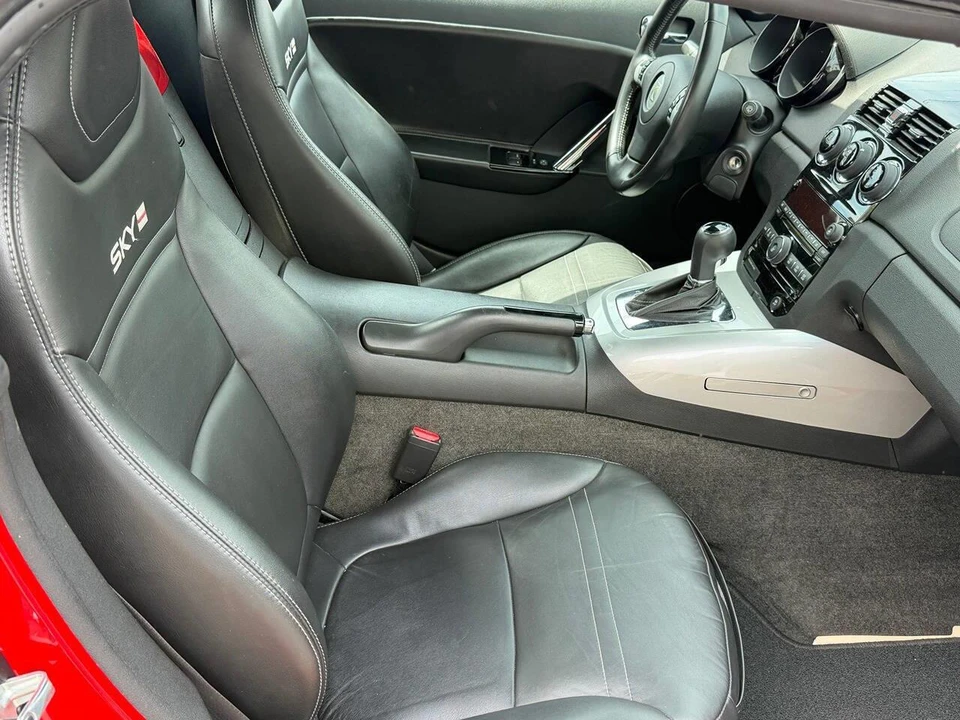2007 Saturn Sky - Image 11 of 25
