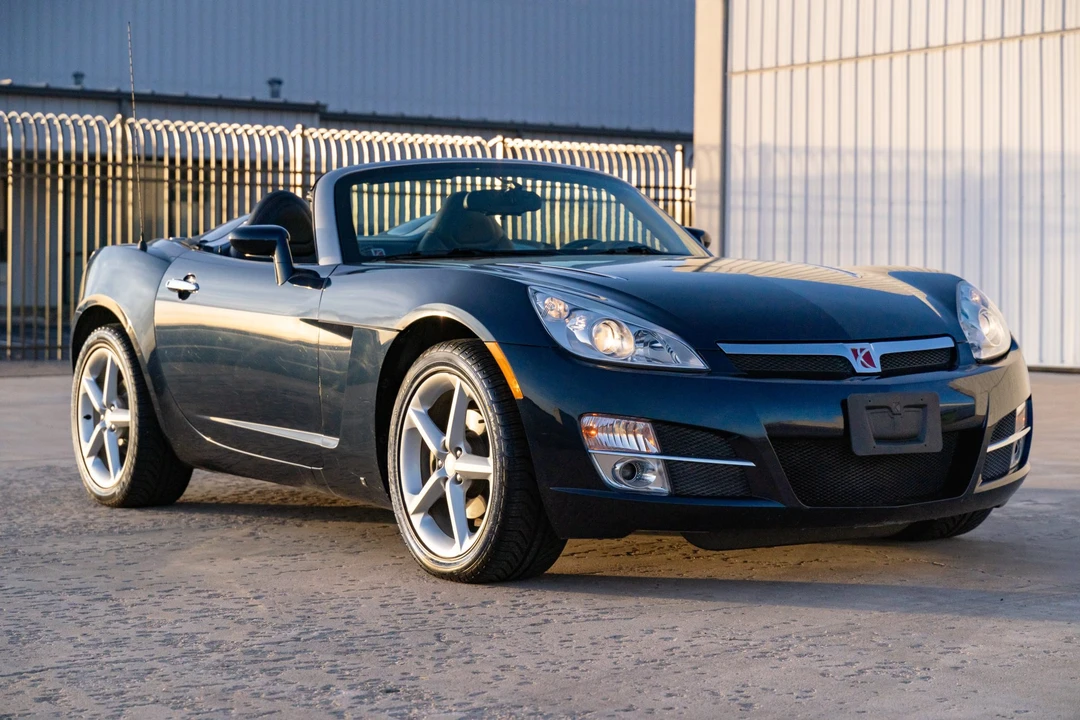 2007 Saturn Sky - Image 4 of 31