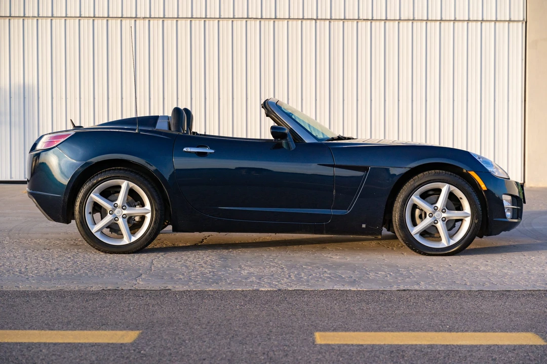 2007 Saturn Sky - Image 5 of 31