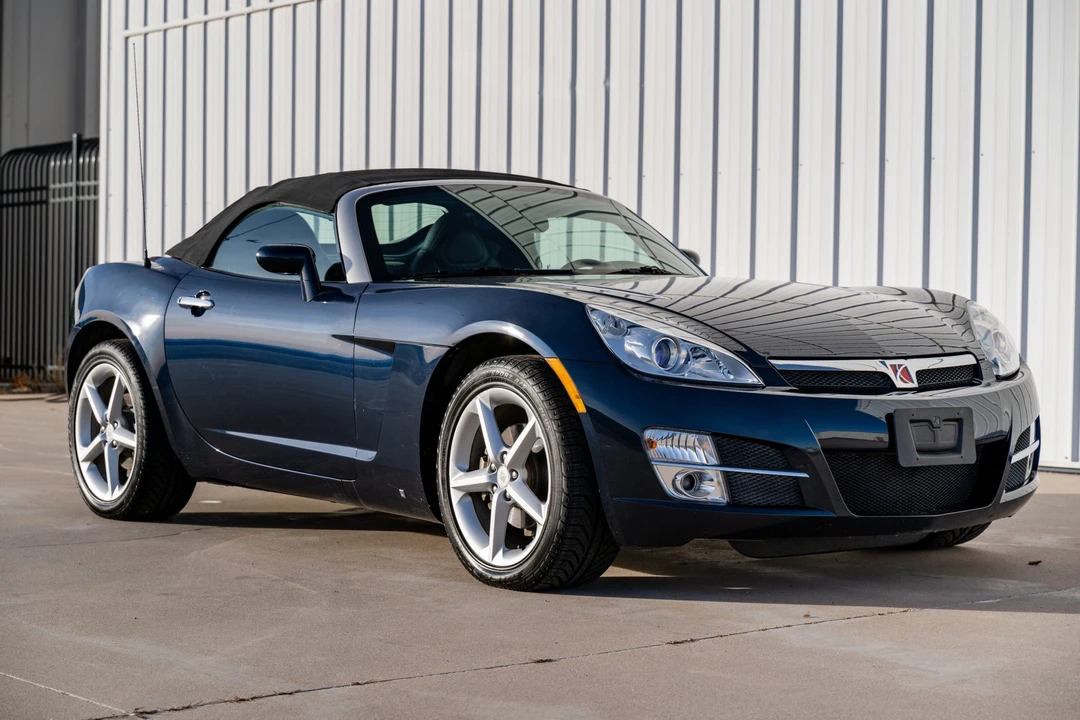 2007 Saturn Sky - Image 12 of 31