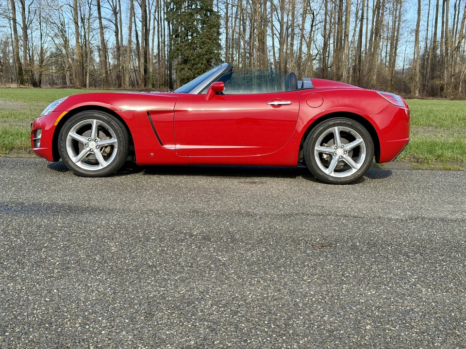 2007 Saturn Sky - Image 15 of 31