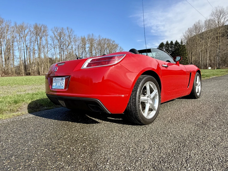 2007 Saturn Sky - Image 21 of 31