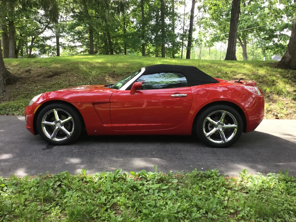 2007 Saturn Sky - Image 17 of 31