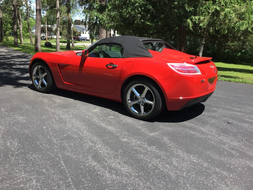 2007 Saturn Sky - Image 12 of 31