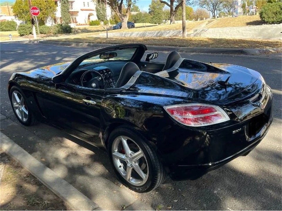 2007 Saturn Sky - Image 5 of 25
