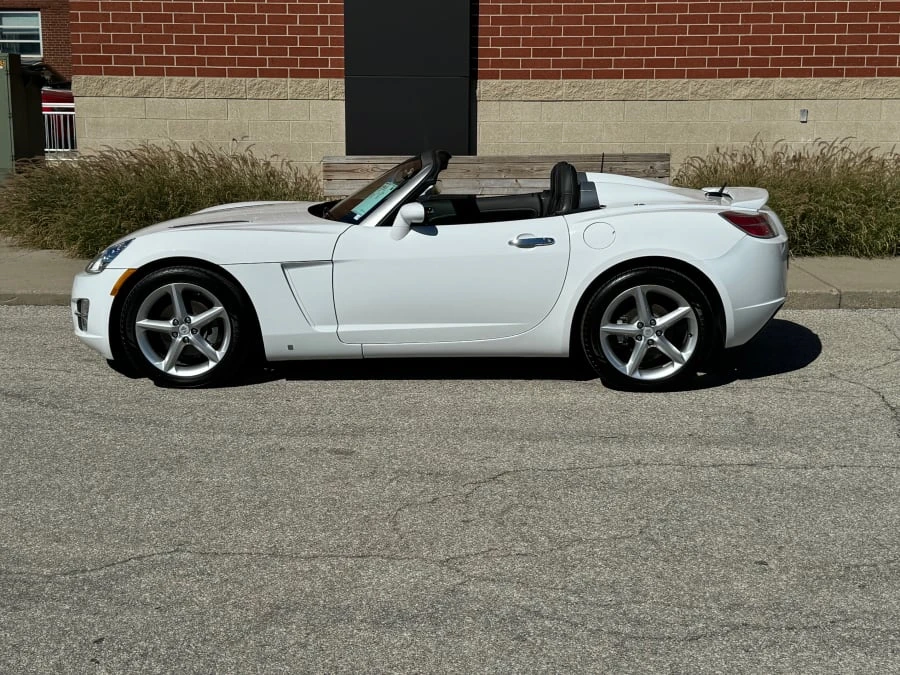 2007 Saturn Sky - Image 2 of 9