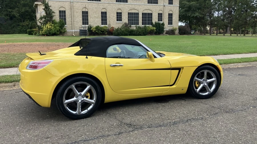 2007 Saturn Sky - Image 2 of 6
