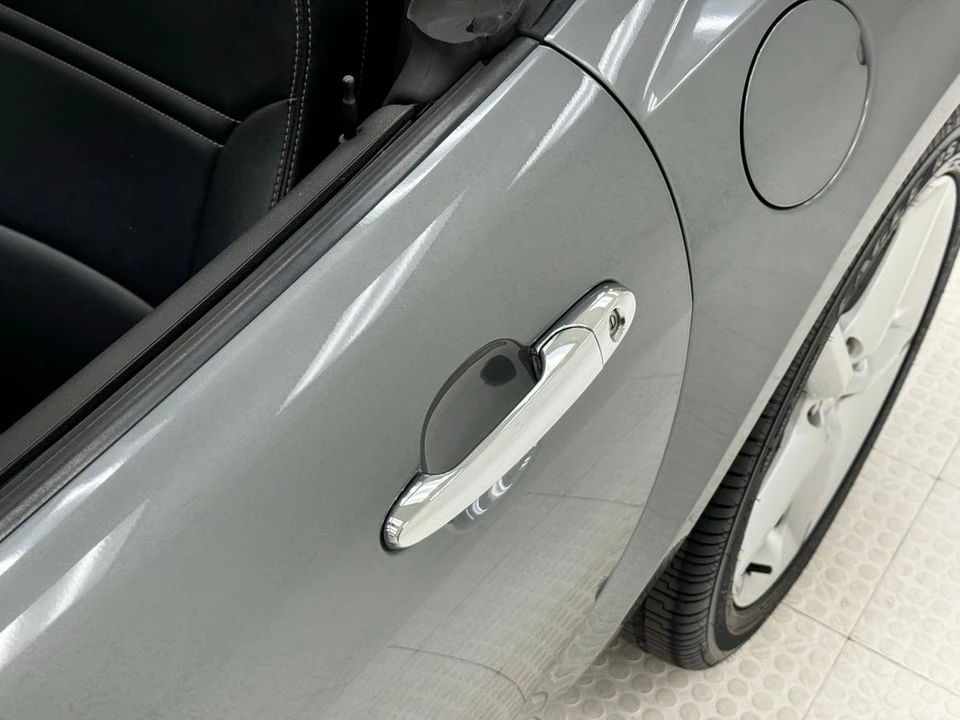 2007 Saturn Sky - Image 19 of 21